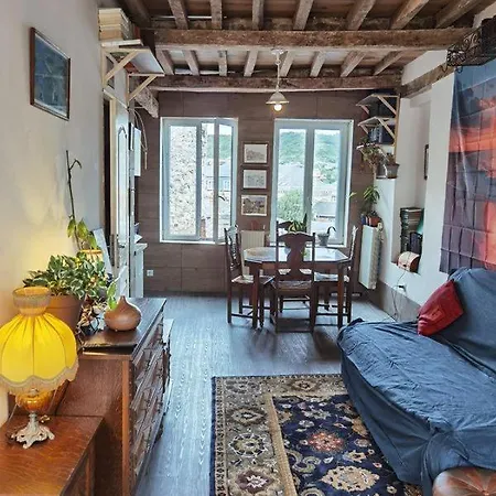 Centre A 1500m Gare A 500m フェカン