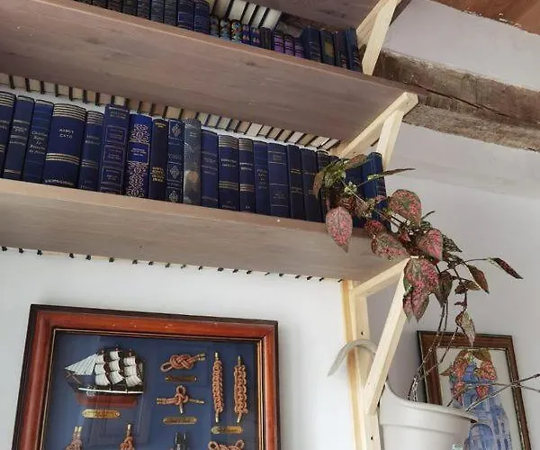 Centre à 1500m Gare à 500m Appartement *